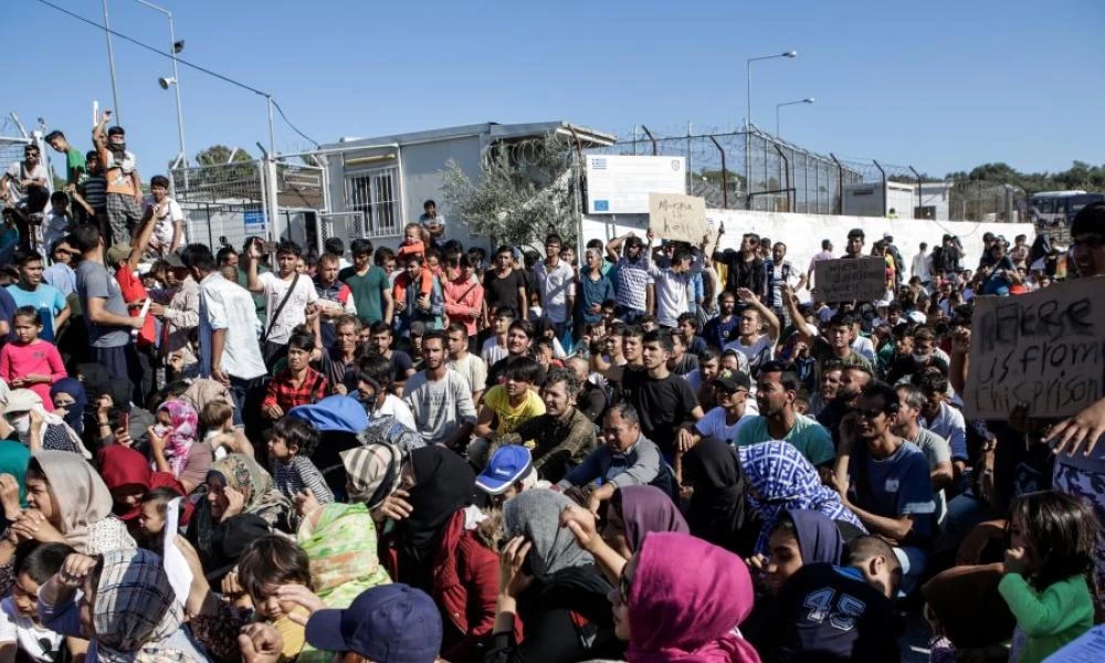 Η ΕΕ παρατείνει τα προγράμματα για τους μετανάστες στην Τουρκία